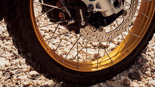 Detail des Vorderrads der neuen BMW F 850 GS Adventure