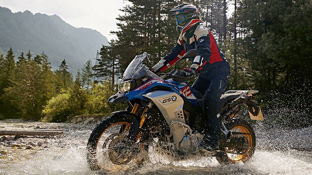 Die neue BMW F 850 GS Adventure im Einsatz im Gelände