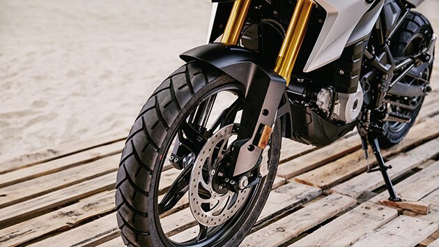 G 310 GS Gold-eloxierte Upside-down-Gabel.