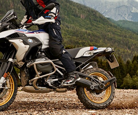 Die BMW R 1250 GS mit verbesserter Offroadtauglichkeit.