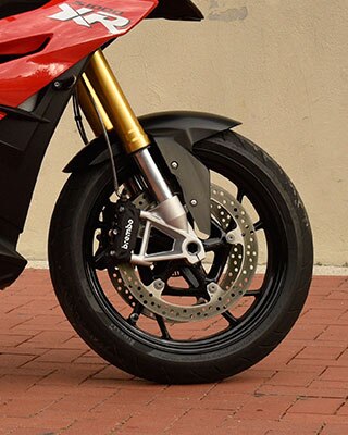 S 1000 XR Aluminium-Gussräder mit Winkelventil