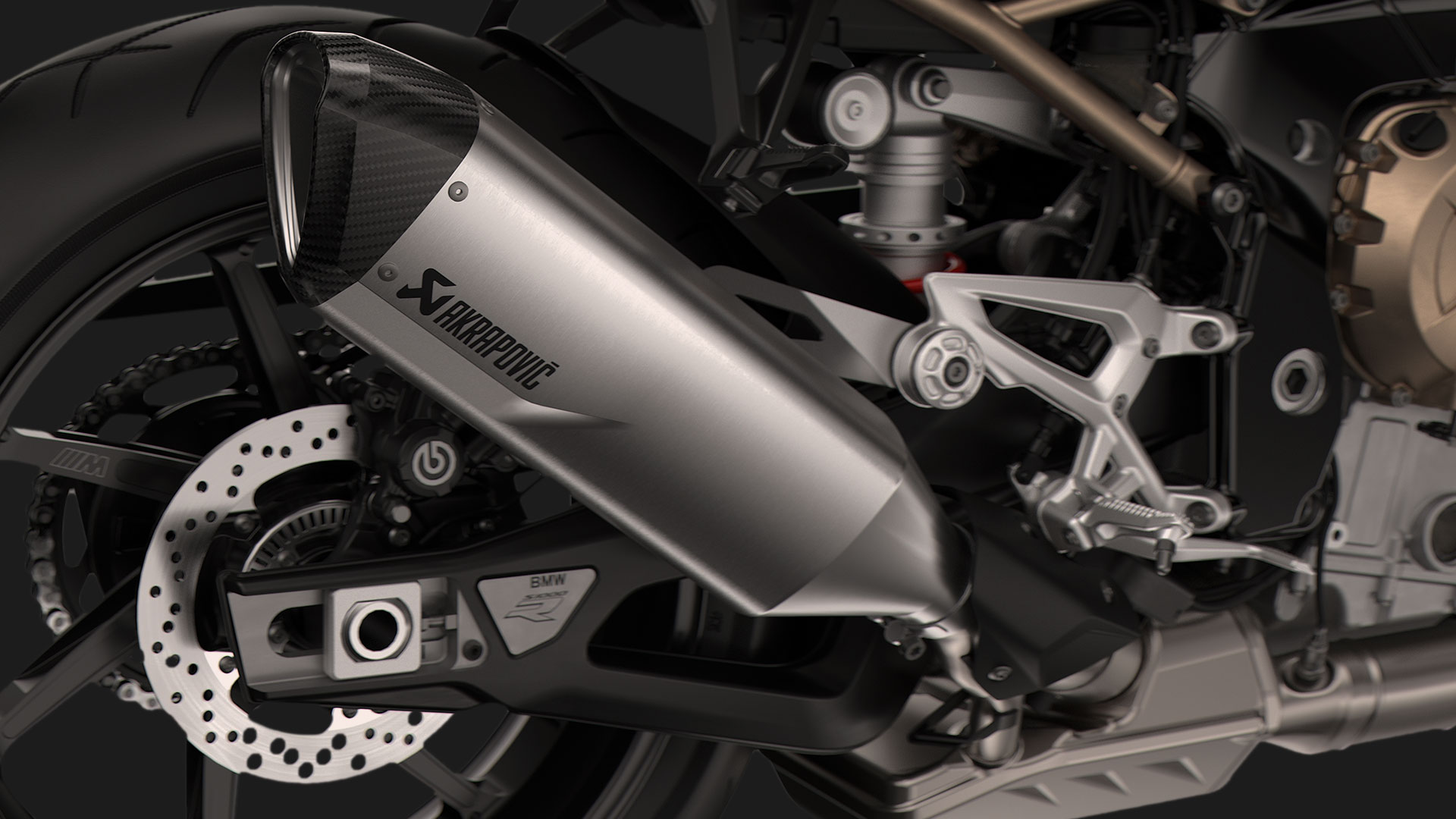 Wir sehen den Titan-Sportschalldämpfer und die Abgasanlage der S 1000 R.