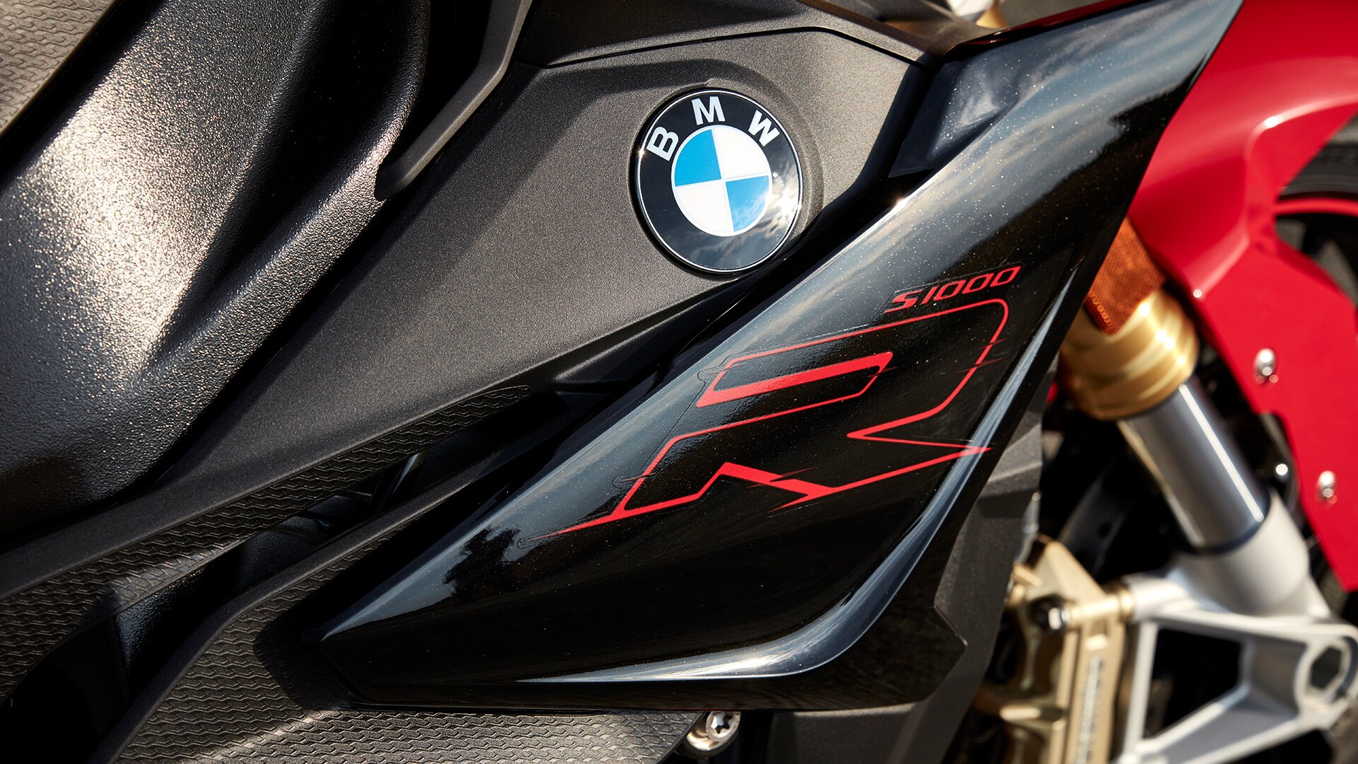 S 1000 R „R“-Logo