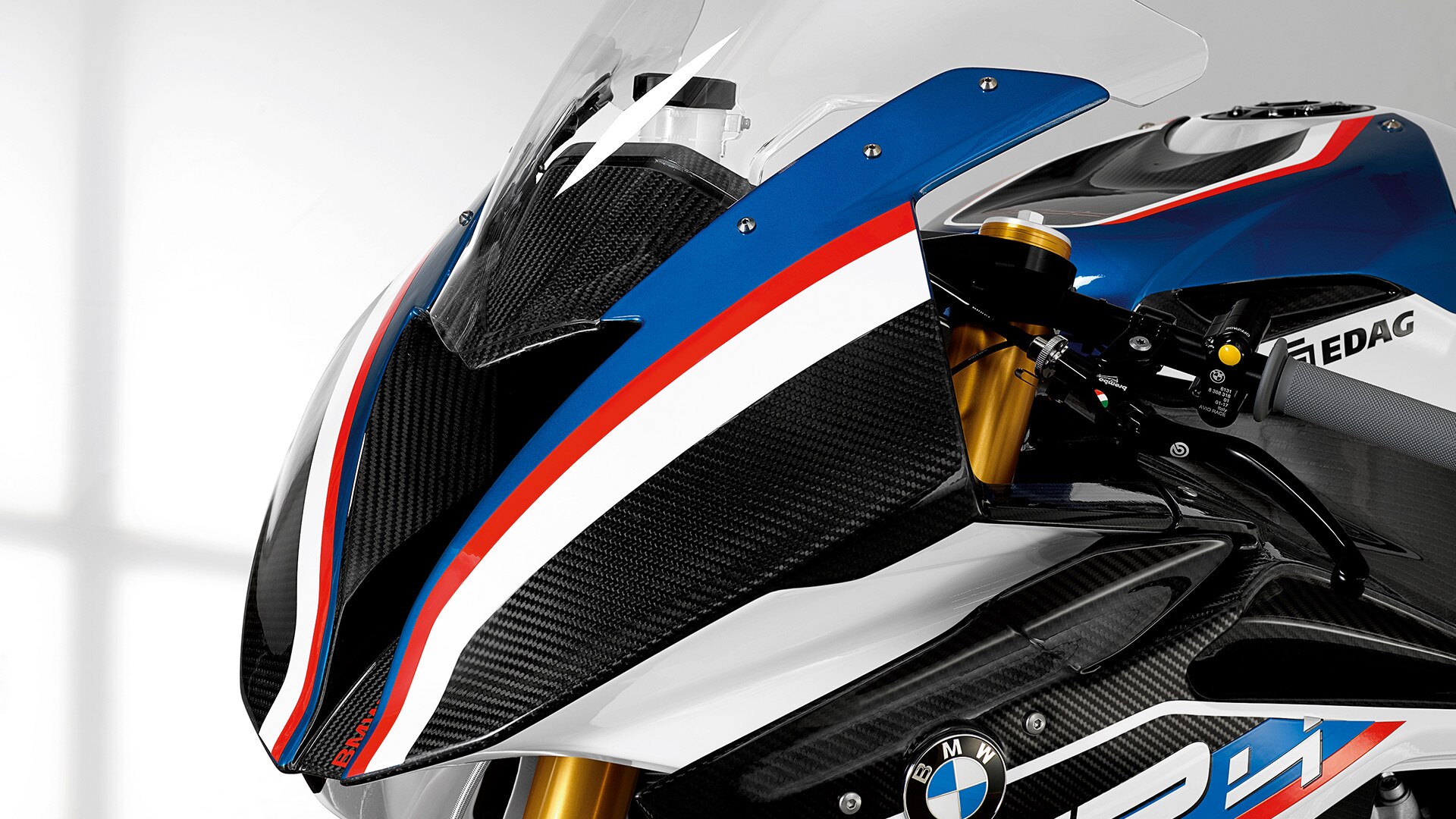 HP4 Race Carbonfront