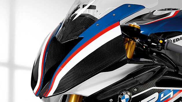 HP4 Race Carbonfront