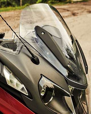 BMW R 1250 RT mit kurzem Windschild