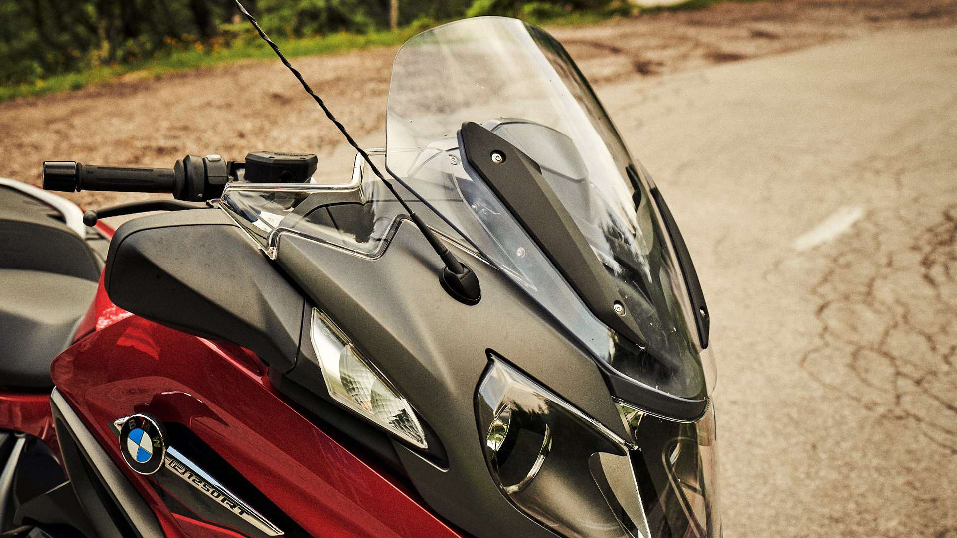 BMW R 1250 RT mit kurzem Windschild